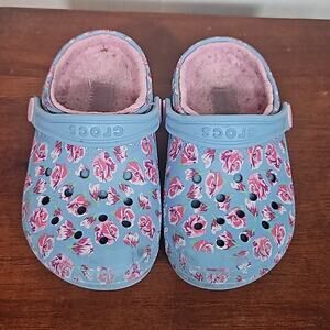 CROCS Girls Blue and Pink Floral Fuzzy lined Clogs